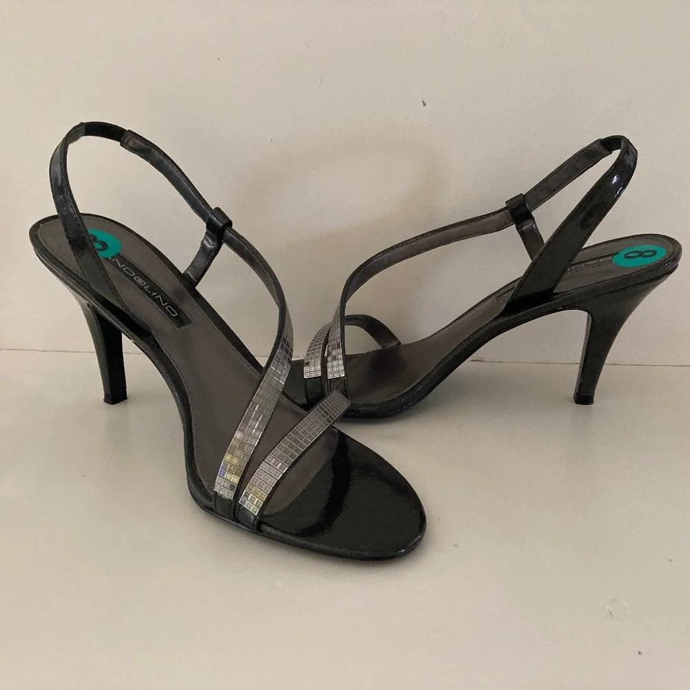 Bandolino Rayonna Gray Metallic & Silver Strap Slingback Heels/Size 8/NEW!